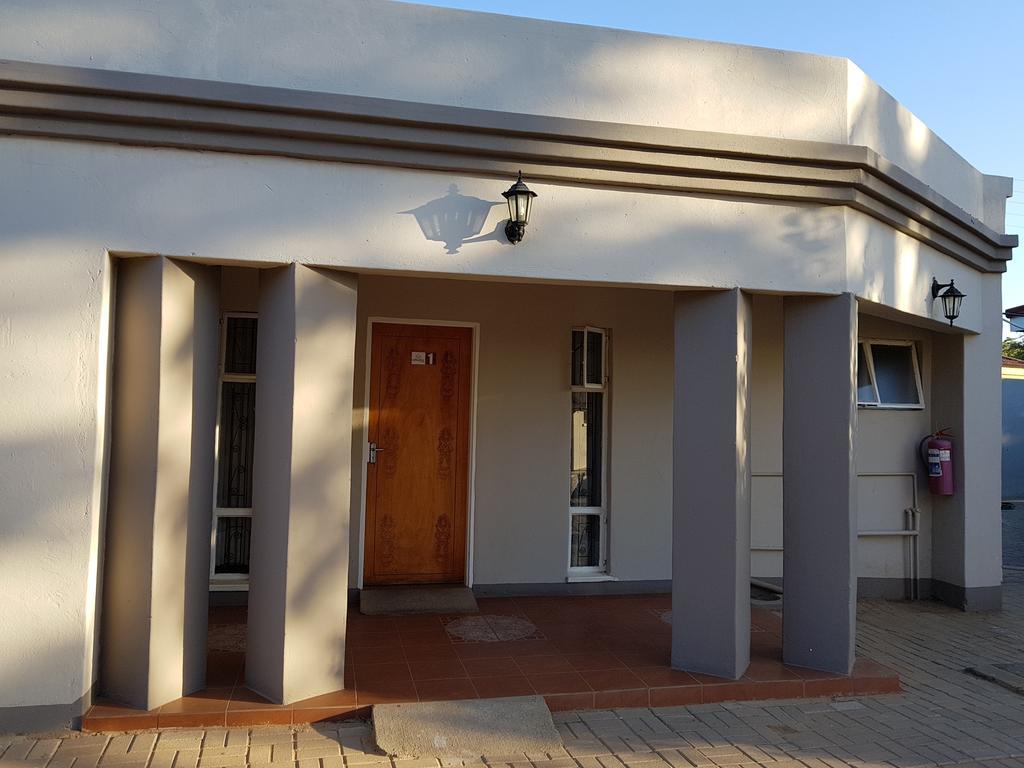 Batho Pele Lodge Gaborone Esterno foto