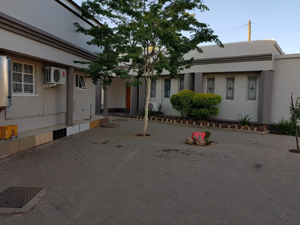 Batho Pele Lodge Gaborone Esterno foto