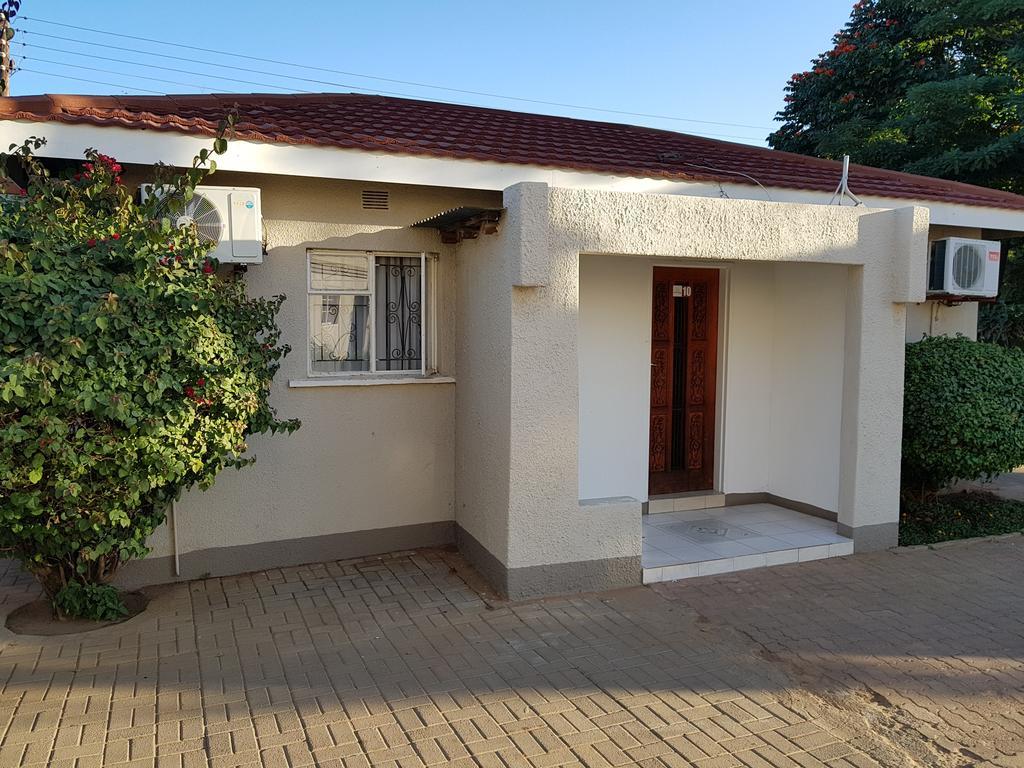 Batho Pele Lodge Gaborone Esterno foto