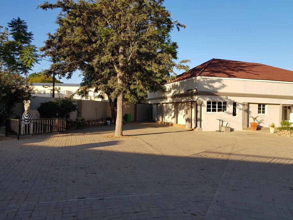 Batho Pele Lodge Gaborone Esterno foto